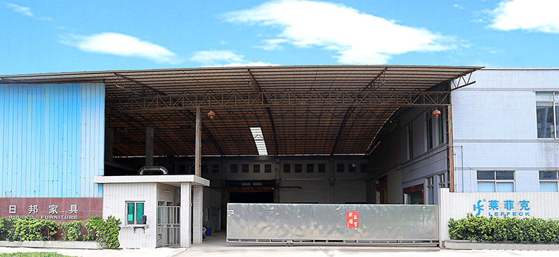 leffeck factory 800.jpg